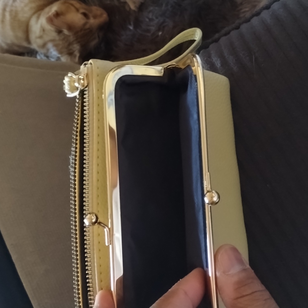 Wristlet